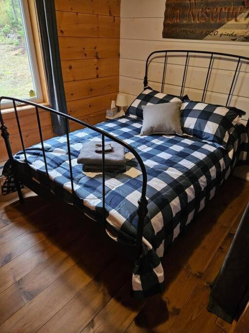 Chalet Le Cozy, Spa Et Sauna Notre-Dame-de-la-Merci Luaran gambar