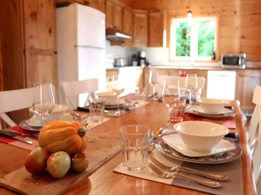 Chalet Le Cozy, Spa Et Sauna Notre-Dame-de-la-Merci Luaran gambar