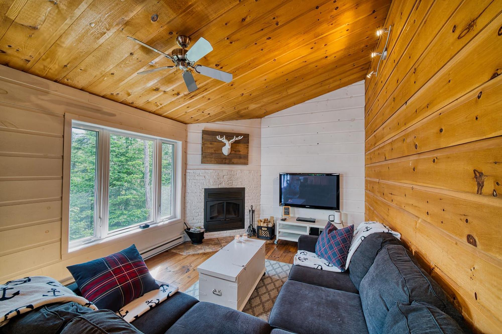 Chalet Le Cozy, Spa Et Sauna Notre-Dame-de-la-Merci Luaran gambar