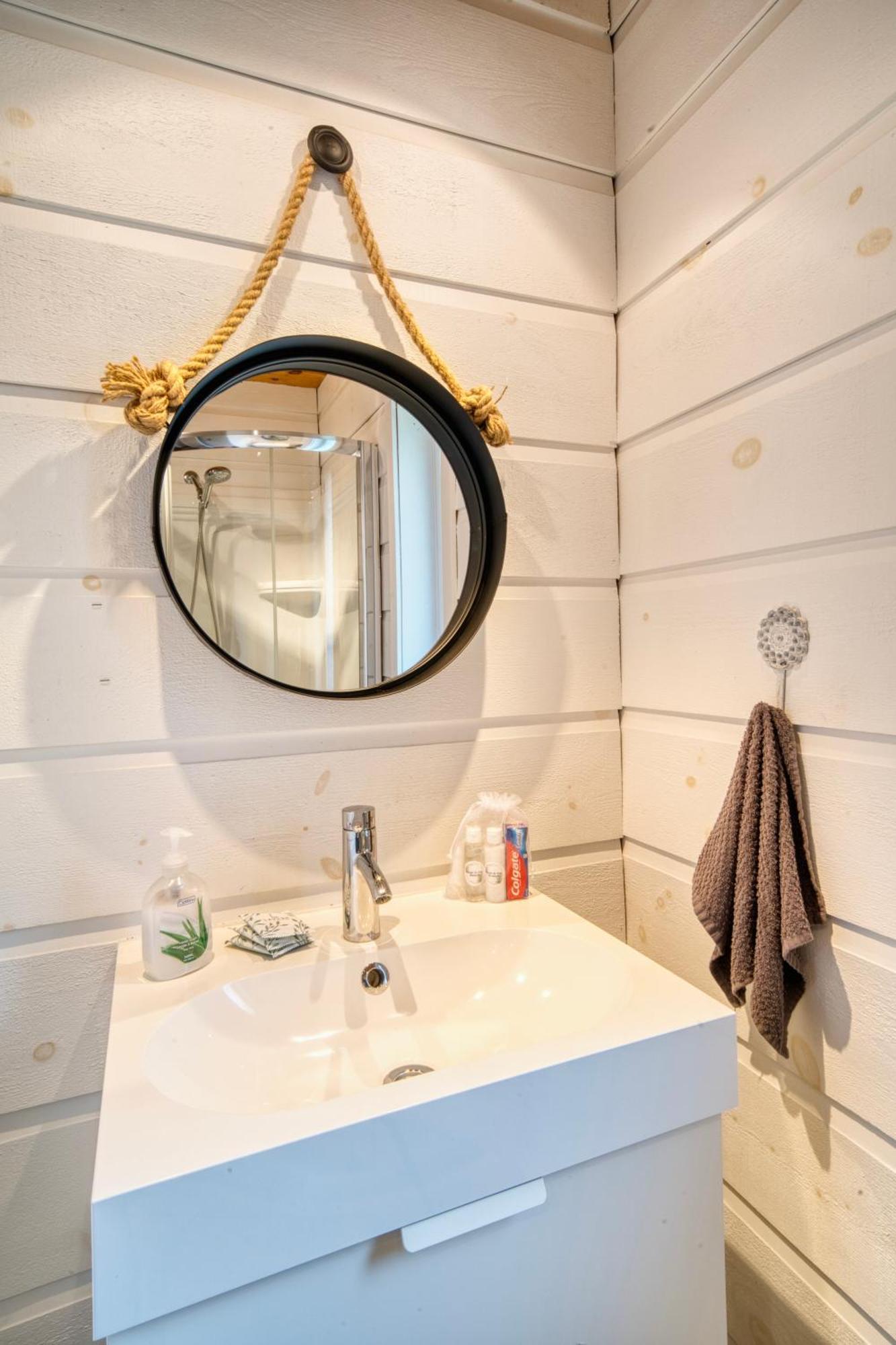 Chalet Le Cozy, Spa Et Sauna Notre-Dame-de-la-Merci Luaran gambar